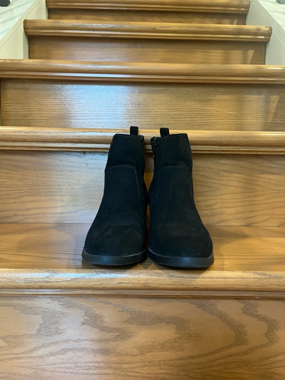 Old Navy Black Faux Suede Western Ankle Boots Women's Classic Block Heel - Picture 4 of 10
